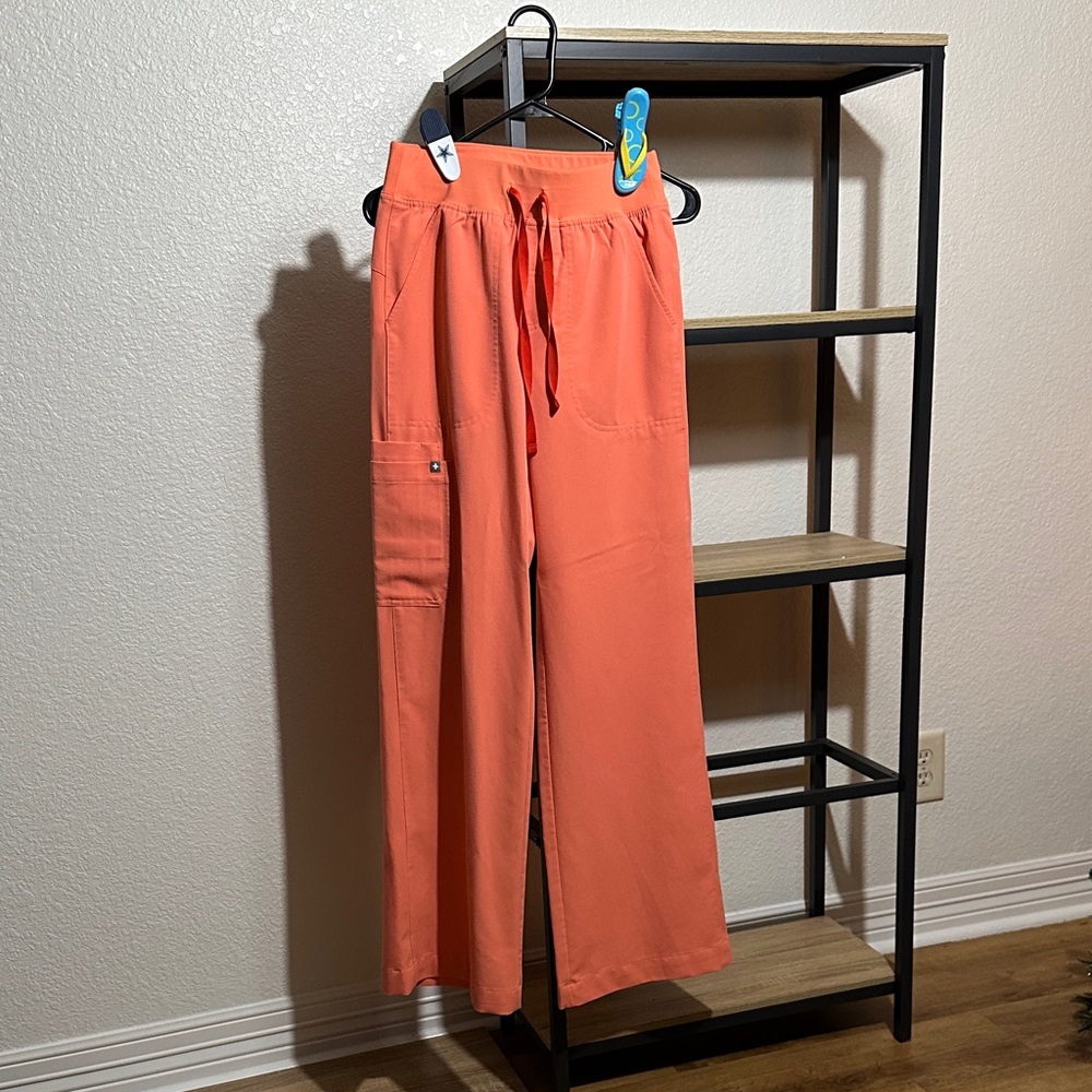 Figs Scrubs Isabel Sunset Drift